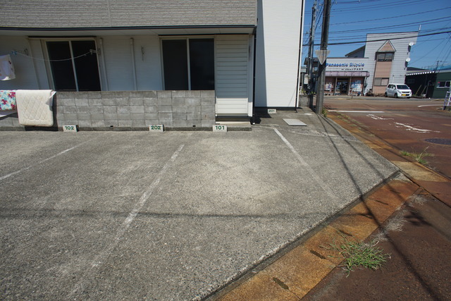 サンパレス本所 202 駐車場
