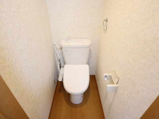 シャレー富塚町Ａ棟 205 トイレ