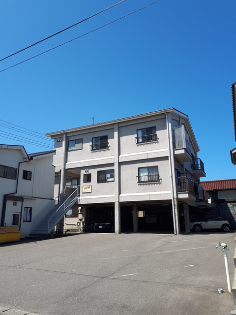 ハイツ臨港　Ⅲ 208 外観