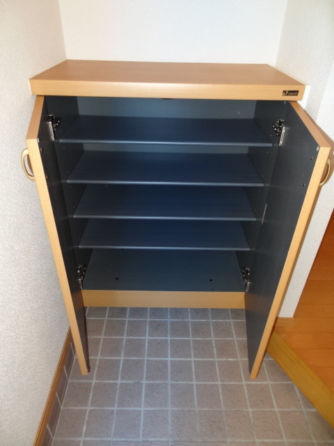 トワール東堀 104 玄関