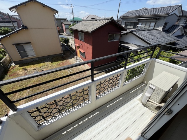 メゾンシャルマン 202 バルコニー