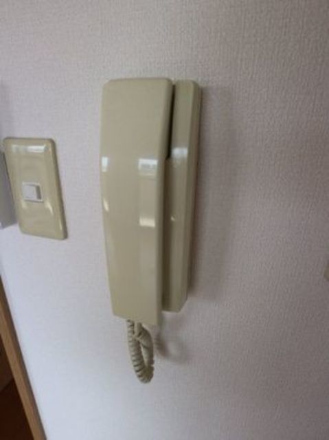 シャルム弐番館 205 セキュリティ