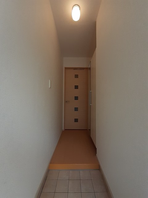 ブリランテⅠ 102 玄関