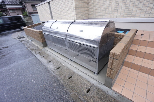 オリーブ（石山） 301 その他共有部分