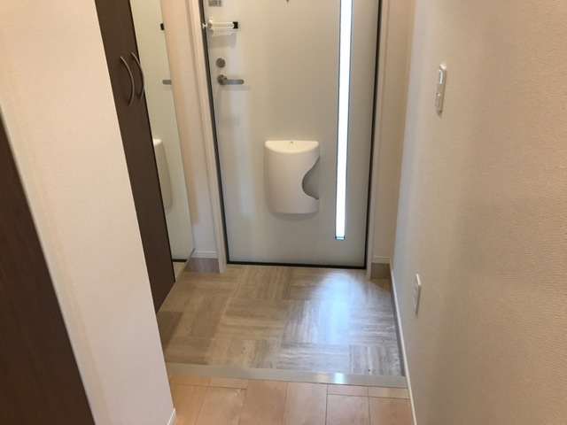パレスコート　トーケン 105 玄関