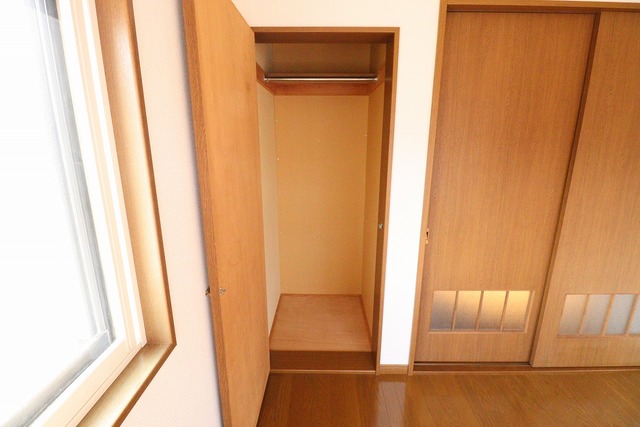 サンライズタウン F 3 収納
