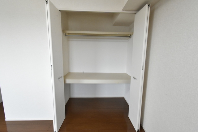 セイチ上近江　Ｂ 302 収納