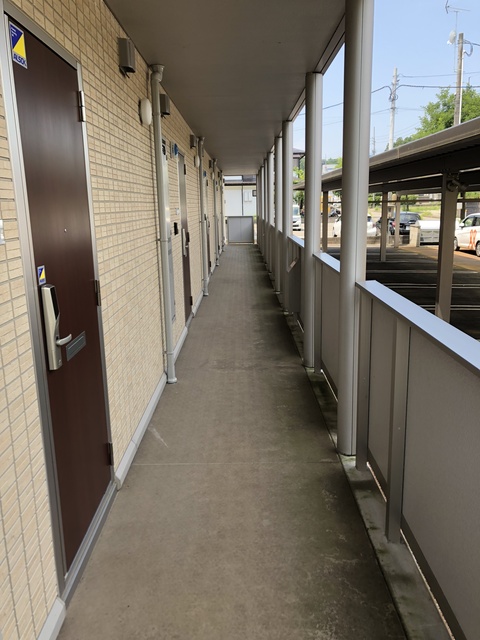 ソルフェージュ 106 玄関