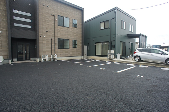 ジュピター水道町 105 駐車場