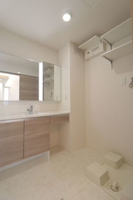 D-ROOM福住 A棟 302 洗面所