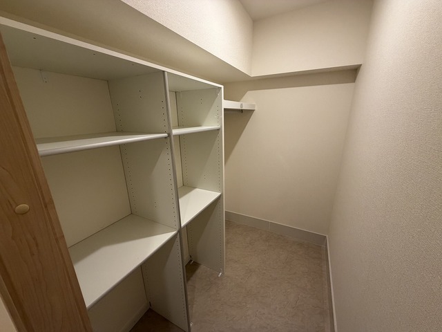 パルステージ関屋Ⅱ 605 収納