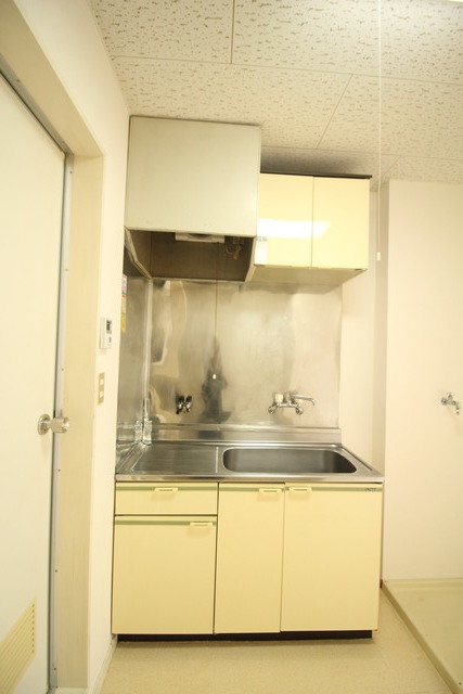 シャトレーゼ堀之内 101 キッチン