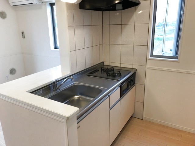 ＳＵＭＯＮ　Ｅ棟 202 キッチン