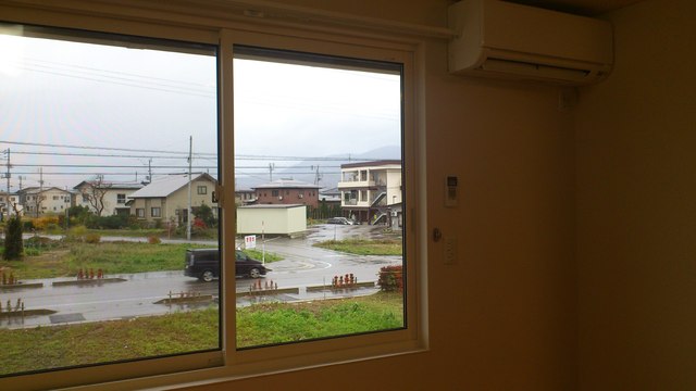 Ｃｏｍｆｏｒｉａ E202 眺望