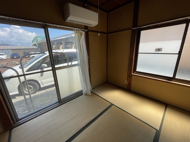 諏訪町貸家 0 リビング
