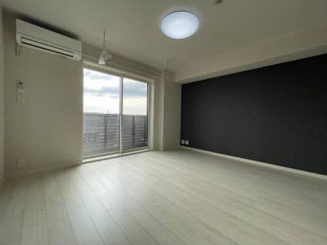 ロイヤルスクエアＧ　Ⅲ 302 バルコニー