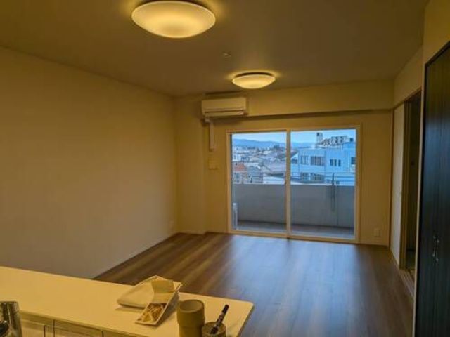 サーパス学校町レジデンス 5F リビング