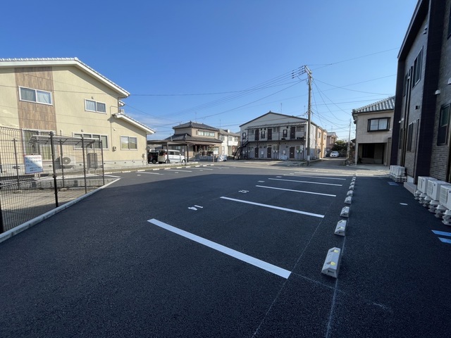オークガーデン 202 駐車場
