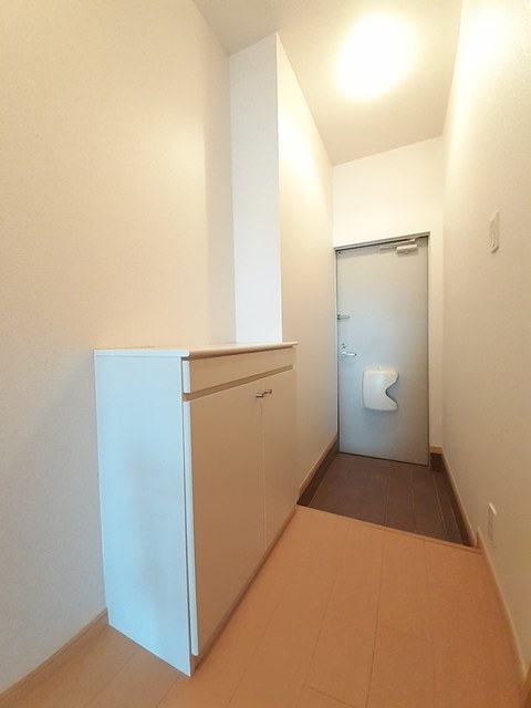 ブリーゼ小針 102 玄関