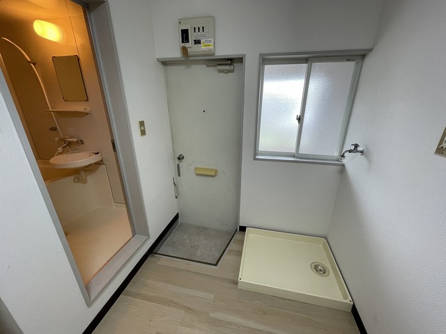 フィールド 203 玄関