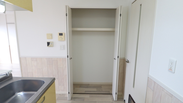 ＲＥＳＩＤＥＮＣＥ Ｈｉｌｌ Ｅａｓｔ河渡 207 収納