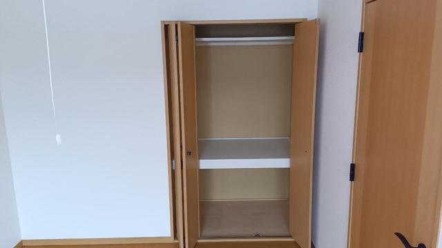 ウエストタウン B102 収納