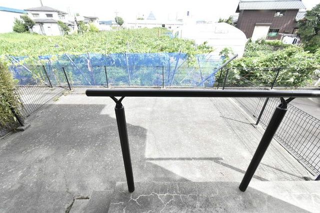 ベルウッド　Ａ 105 庭