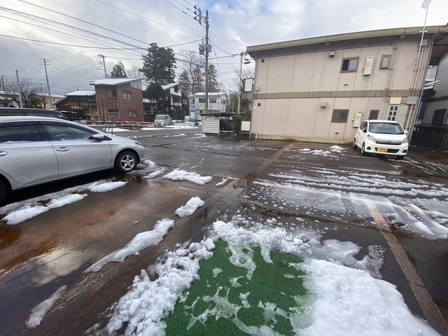 サンライズシライシ1号棟 123 駐車場