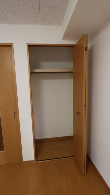 パンシオン空港西 109 収納