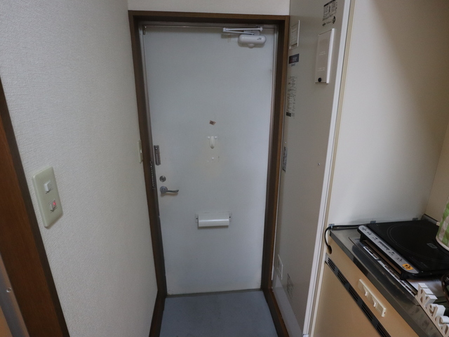 アクシス4 103 玄関