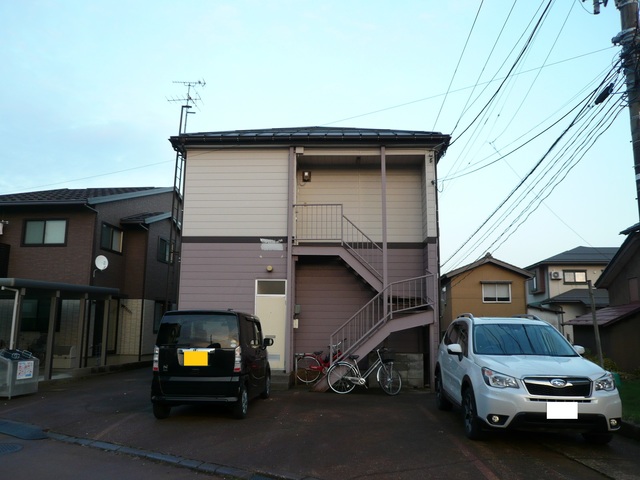 ハイツ下山 201 駐車場