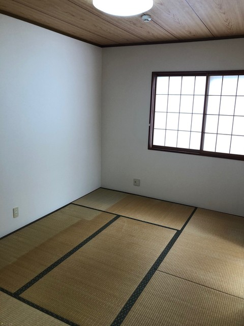 TKハイツ 101 リビング