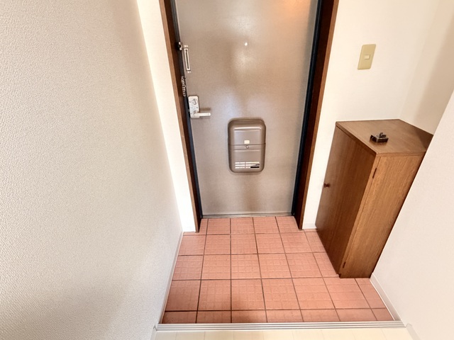 グランメール五社 103 玄関