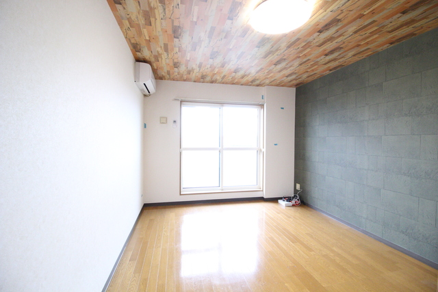 パークサイドグリッター弁天 404 リビング