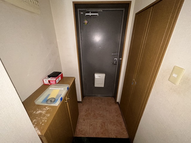 グランシャリオ 206 玄関