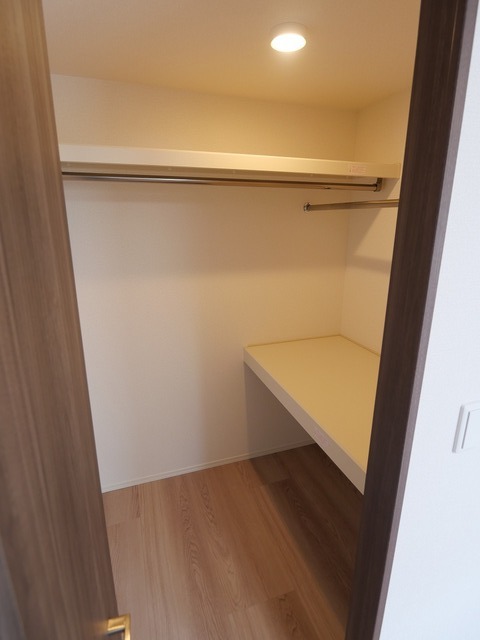 Ｄ‐ＲＯＯＭときめき東 101 収納