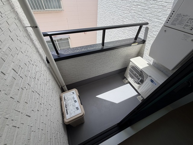 ラフィネ東大畑通 203 バルコニー