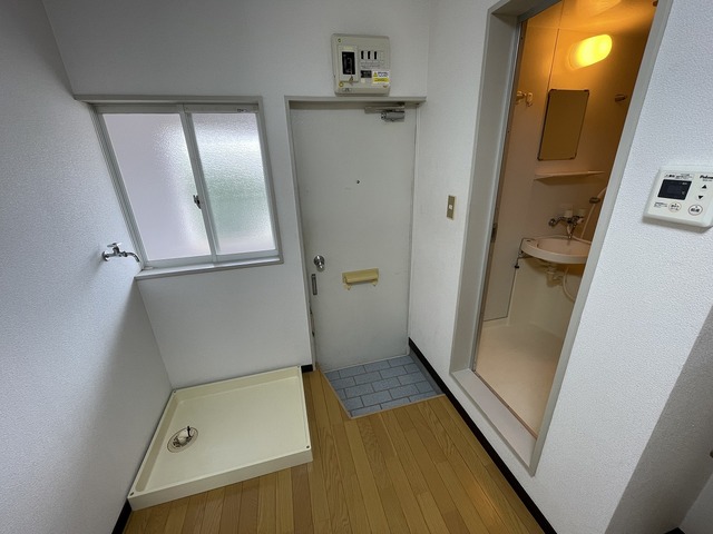 フィールド 202 玄関