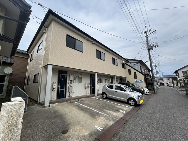 サンセット浦山 201 駐車場
