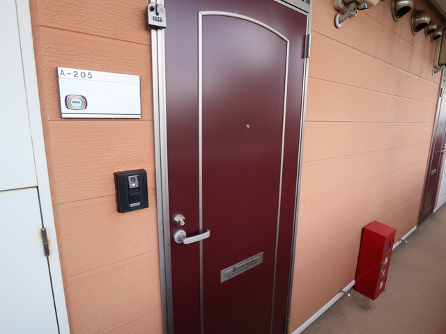 シャレー富塚町Ａ棟 205 玄関