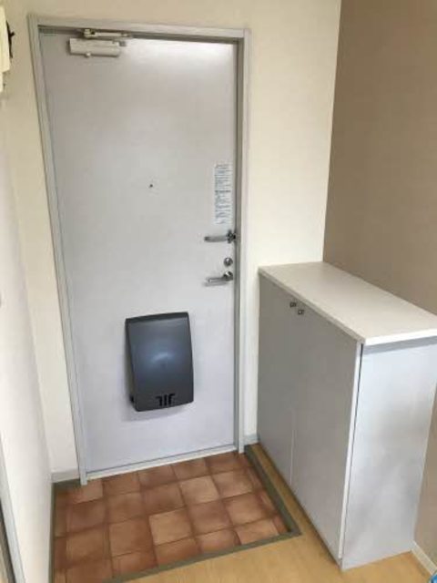 ハイツピースフル　B 201 玄関