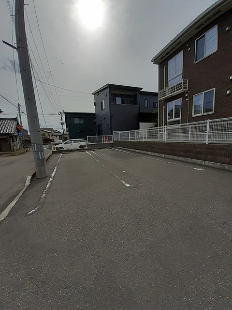 プレッソ 201 駐車場