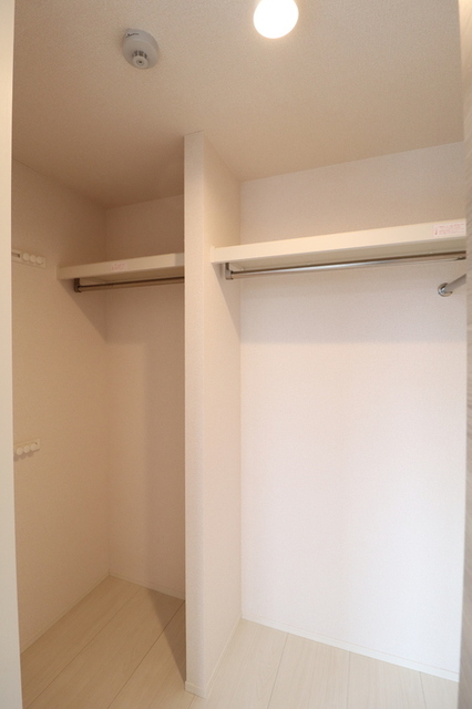 アクシア西本町 205 収納