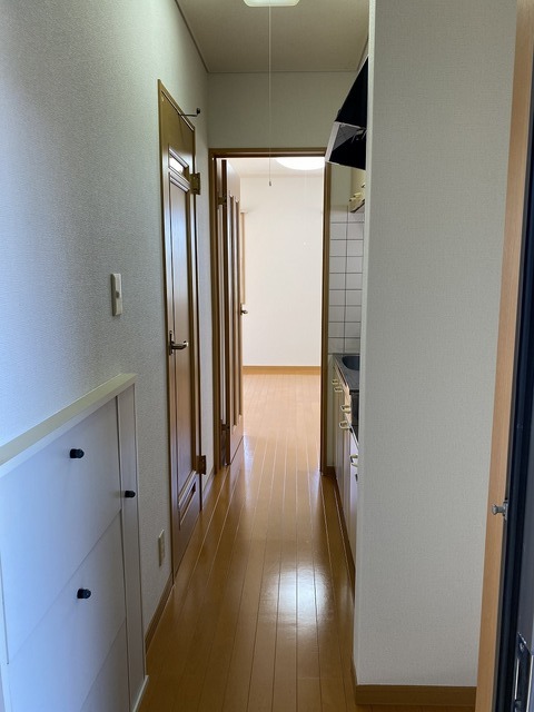 クレセント　アガソス 102 玄関