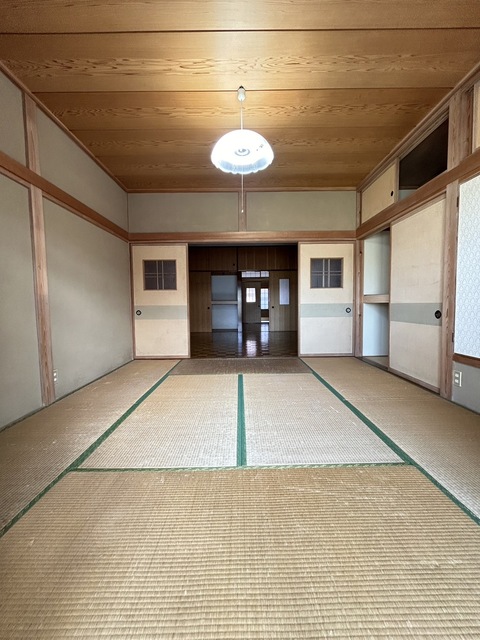 仲町２丁目貸家 0 リビング