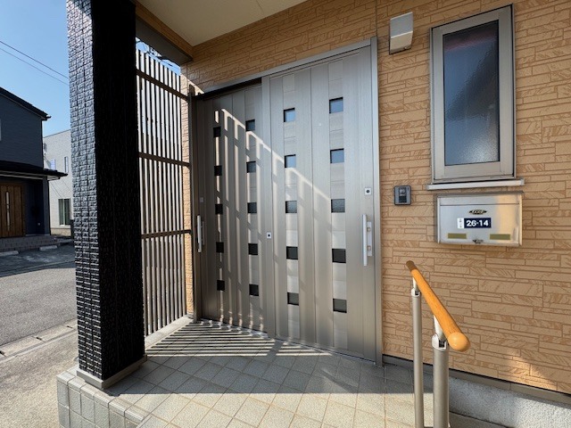 天野1丁目貸家 0 玄関