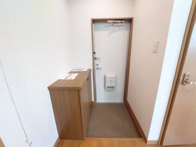 パディントンハウス 204 玄関