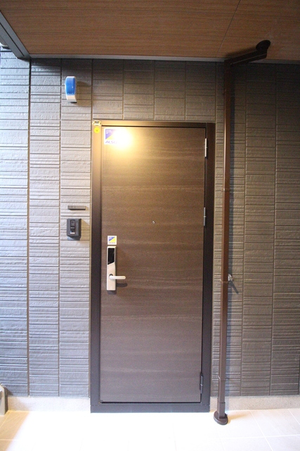 Ｄ‐ＲＯＯＭ笹口 103 玄関