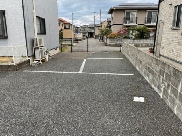 スターハイツⅡ D 駐車場