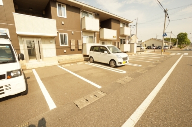 マリオン 106 駐車場